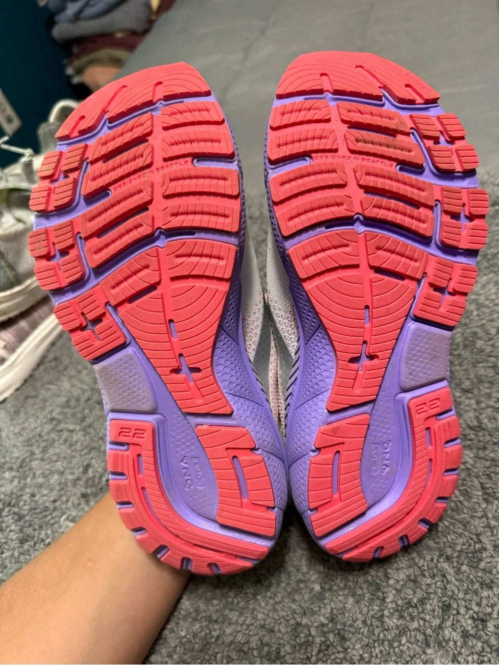 Brooks Women's White and Lavender Athletic Running Shoes